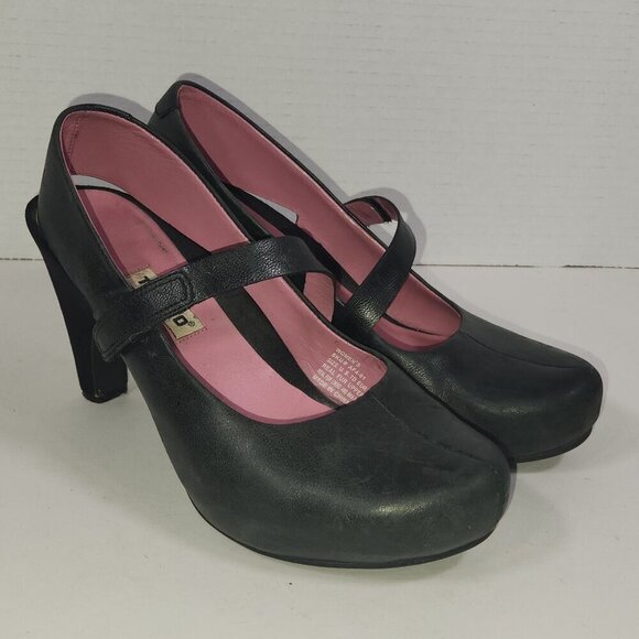 Tsubo Shoes - Tsubo Heels size 7